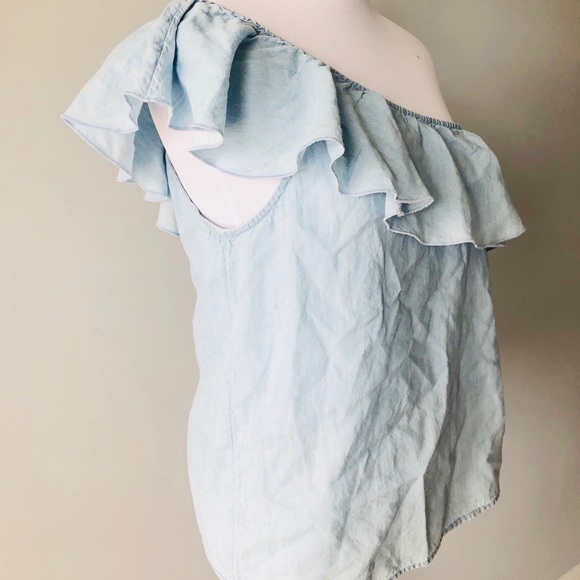 Cute Chambray Top - Picture 3 of 4